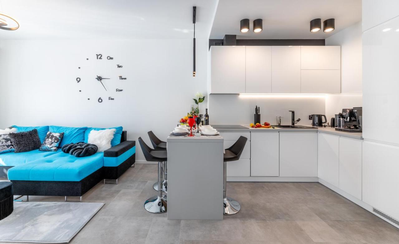 Leo Apartament Delux Ustrzyki Dolne Luaran gambar