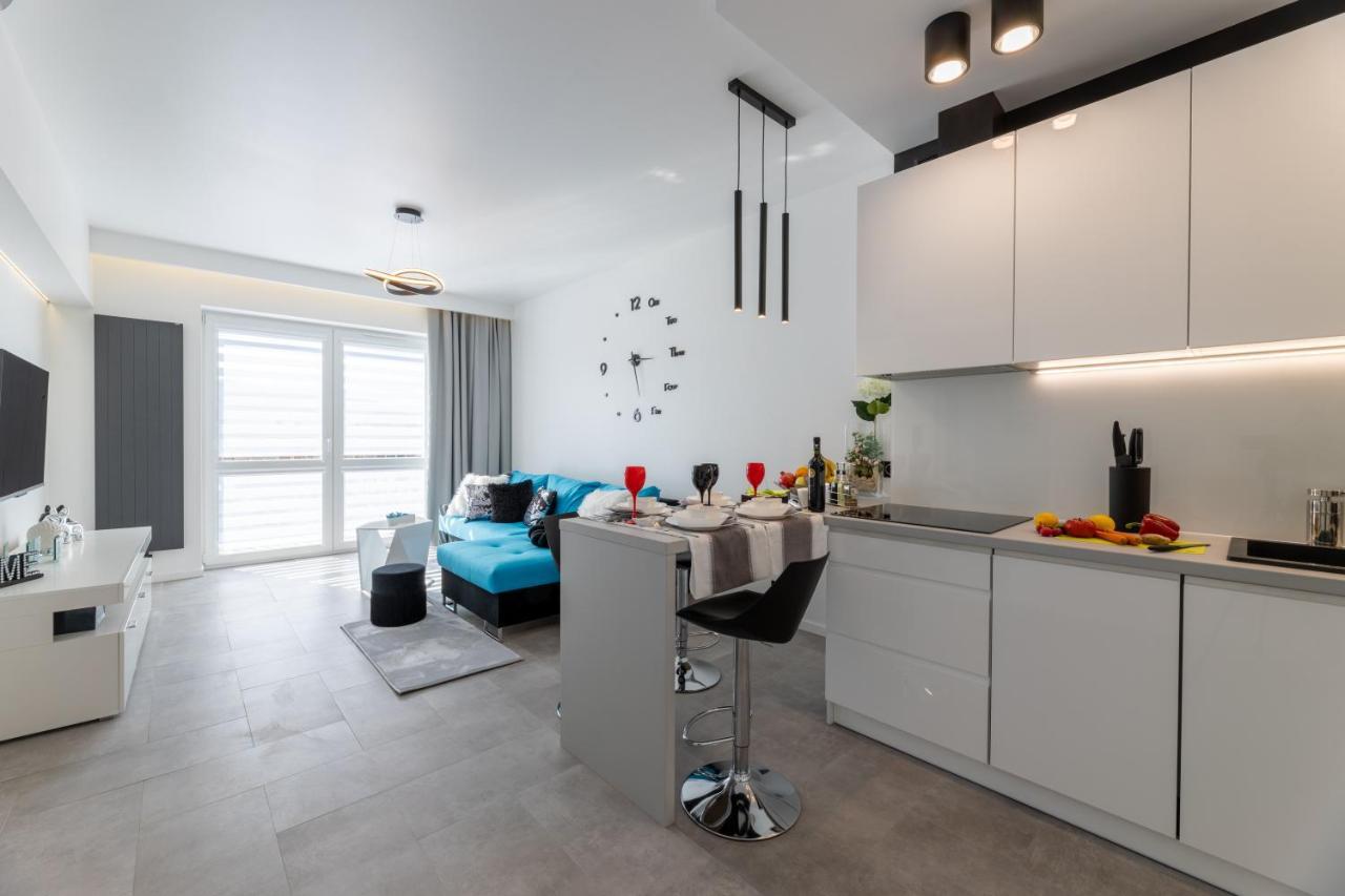 Leo Apartament Delux Ustrzyki Dolne Luaran gambar