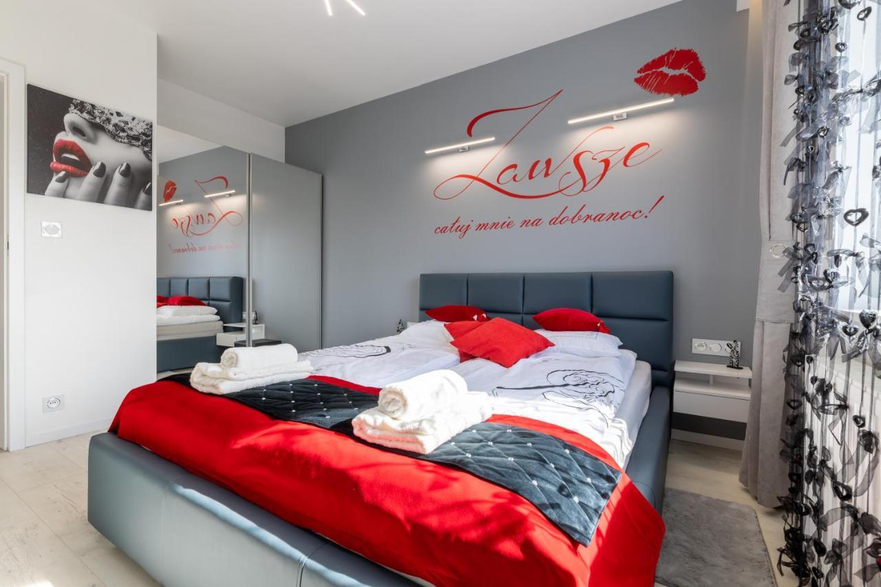 Leo Apartament Delux Ustrzyki Dolne Luaran gambar
