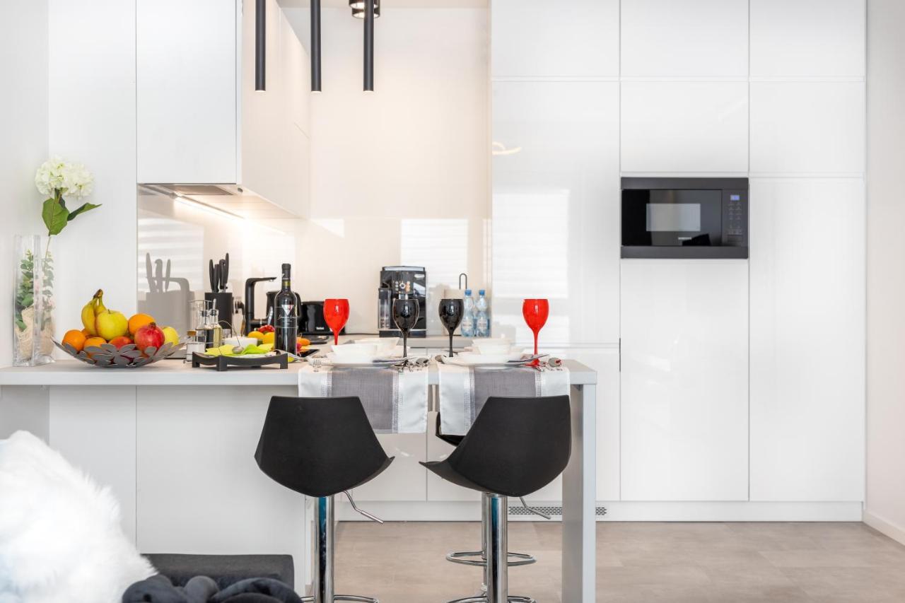 Leo Apartament Delux Ustrzyki Dolne Luaran gambar