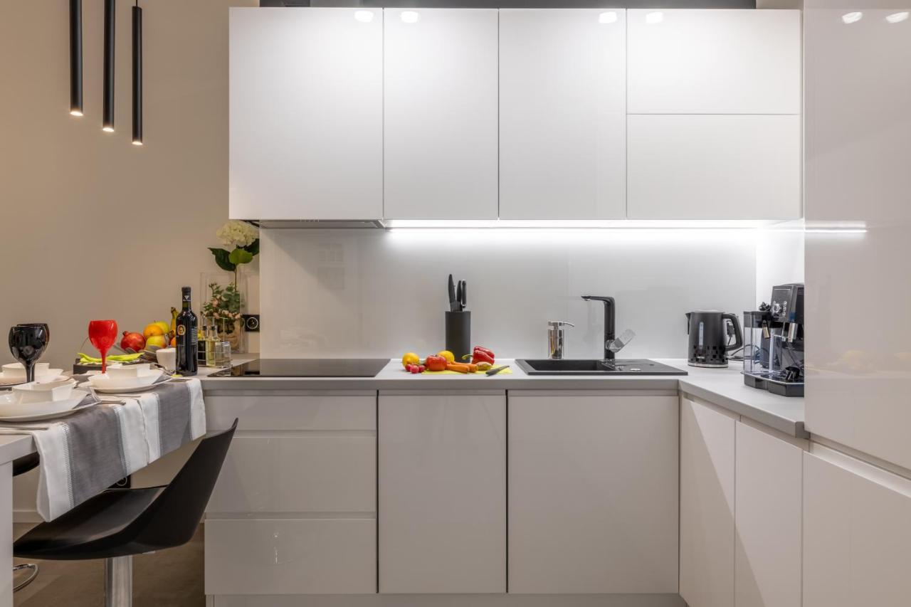 Leo Apartament Delux Ustrzyki Dolne Luaran gambar