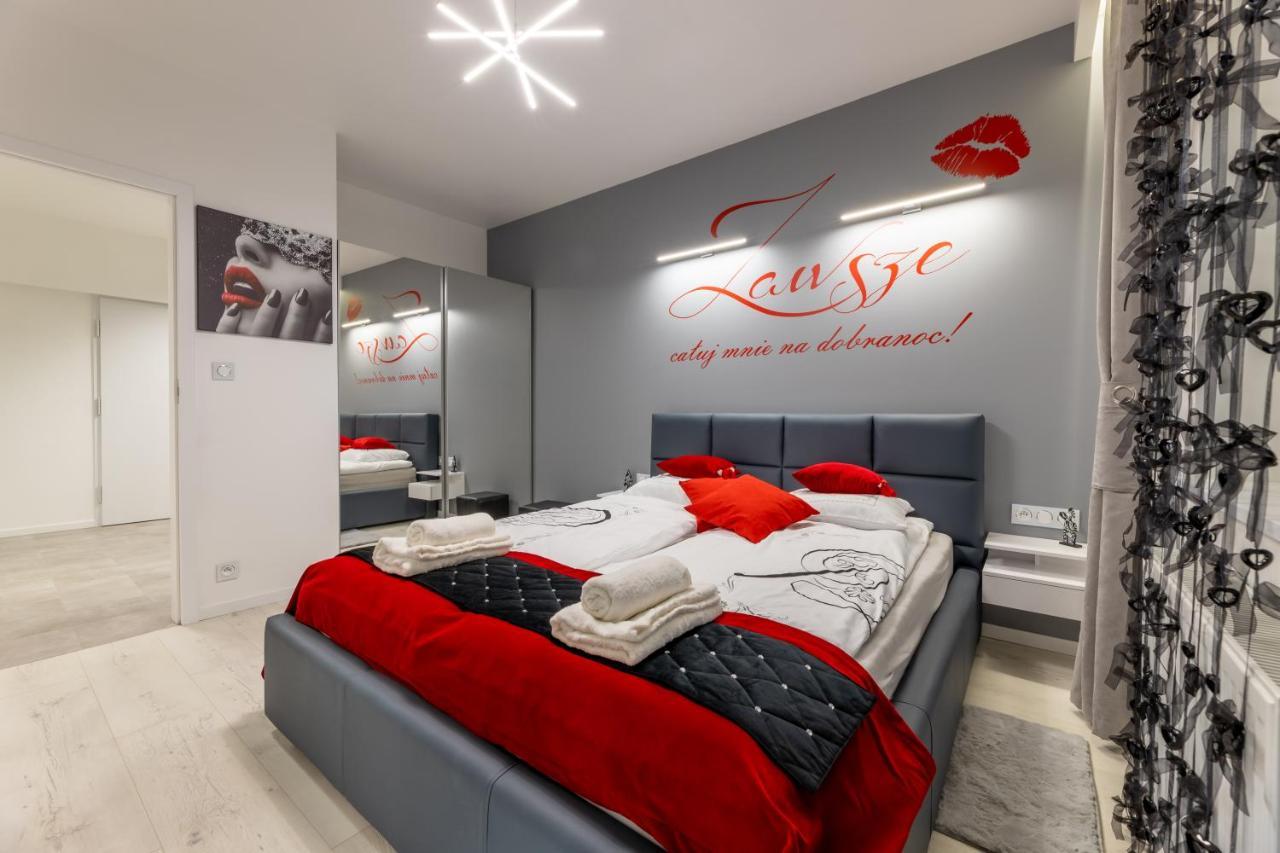 Leo Apartament Delux Ustrzyki Dolne Luaran gambar
